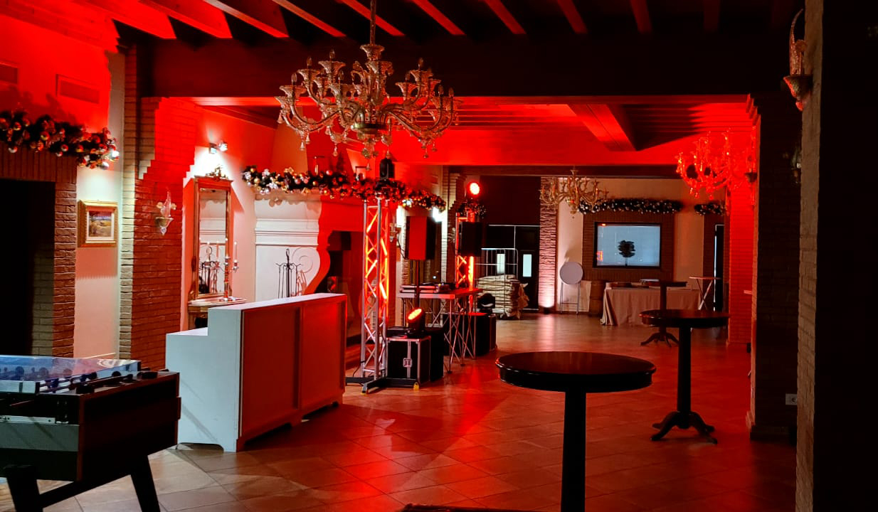 Jukebox Vintage Eventi - Jukebox e flipper originali per allestimenti raffinati e indimenticabili.