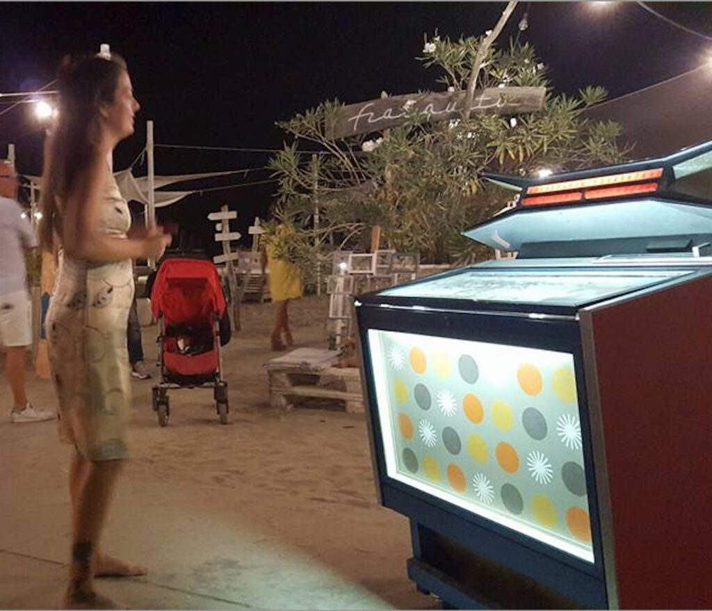 Jukebox Vintage Eventi - Jukebox e flipper originali per allestimenti raffinati e indimenticabili.